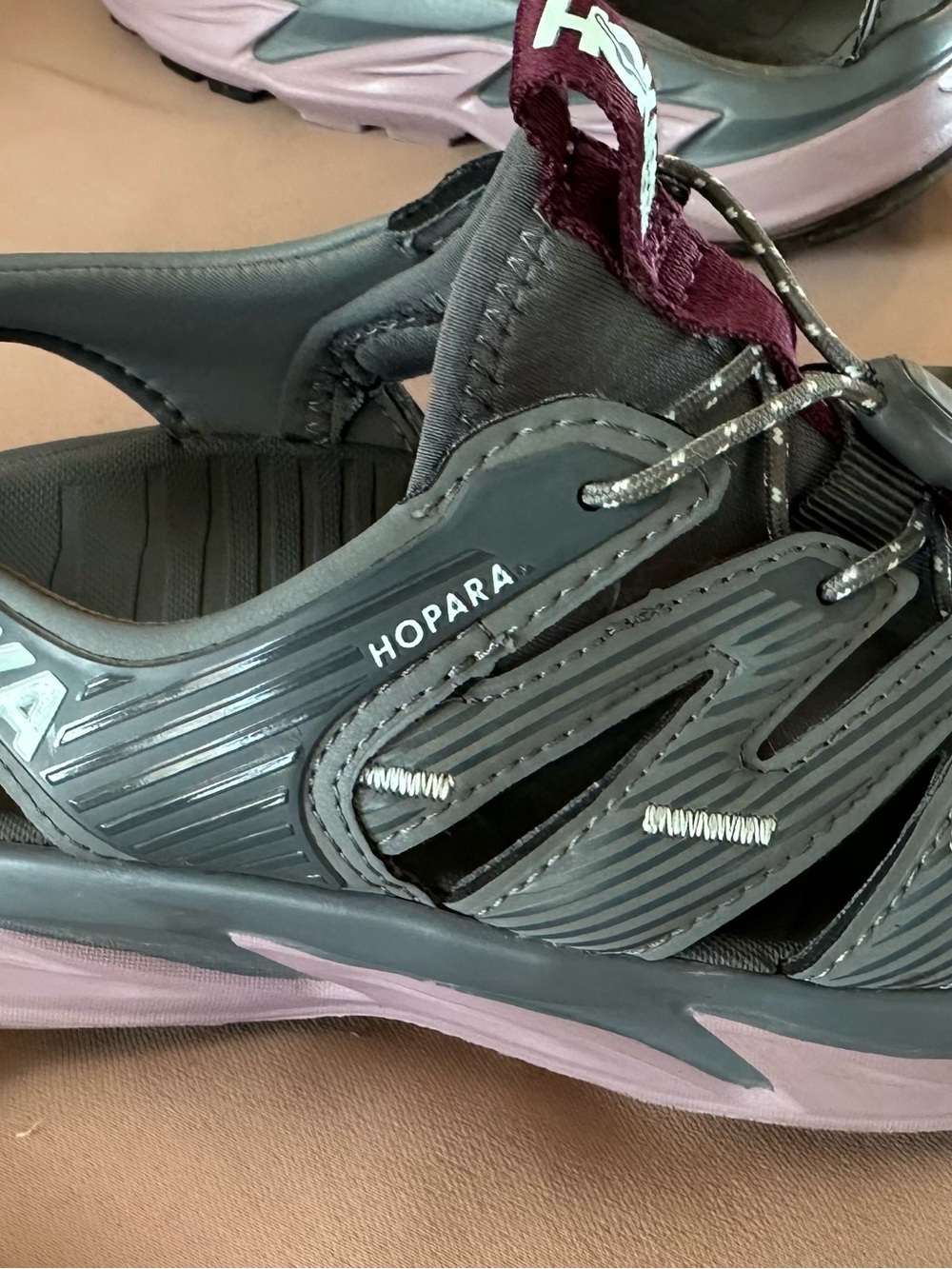 Hoka Hopara Sandal Sneakers in Gray and Burgundy size 6 - Picture 10 of 11